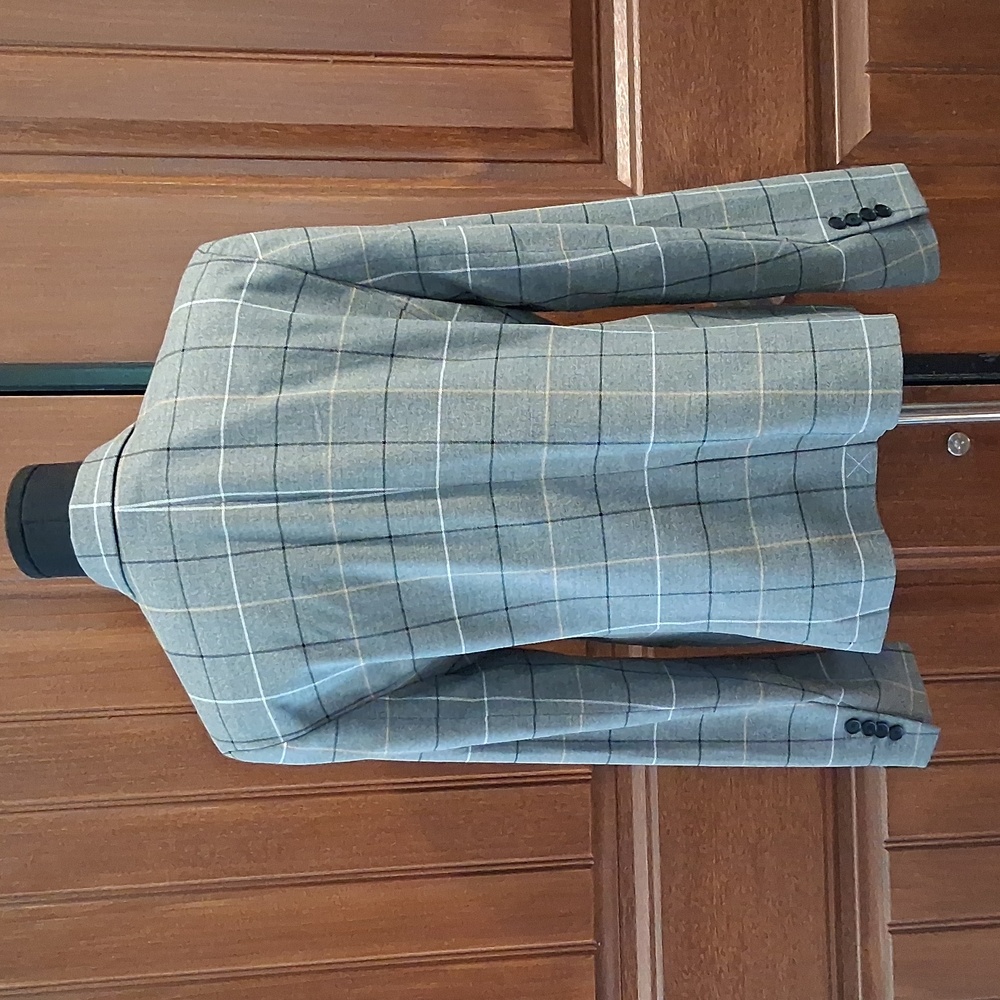 Ann Taylor Gray Blazer. Size 12 - Picture 4 of 6
